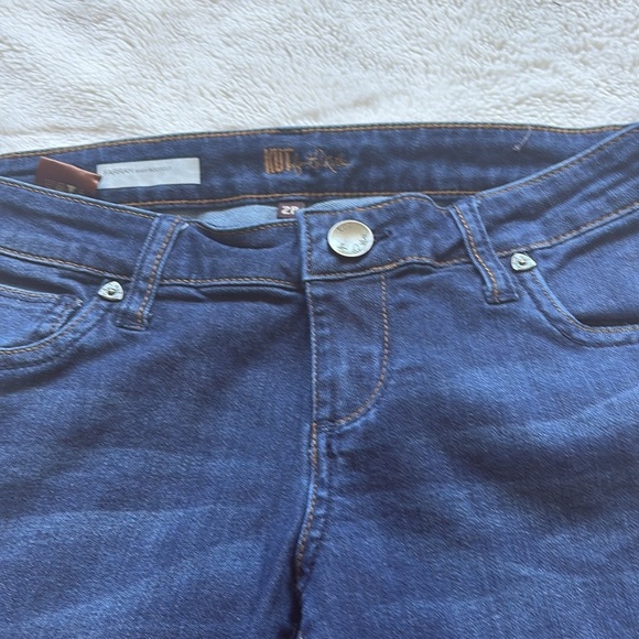 Farrah Baby Bootcut Jeans | Dark Wash Mid Rise Stretch Denim Size 2 Petite - Picture 6 of 10